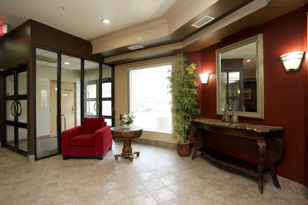 The Bridgeport Inn Fort Mcmurray Zewnętrze zdjęcie