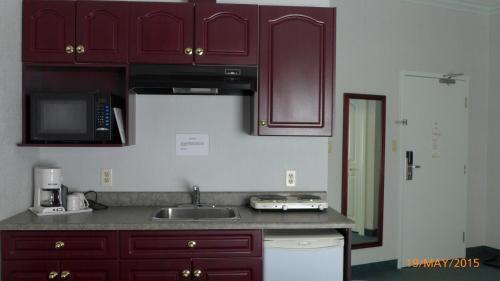 The Bridgeport Inn Fort Mcmurray Zewnętrze zdjęcie